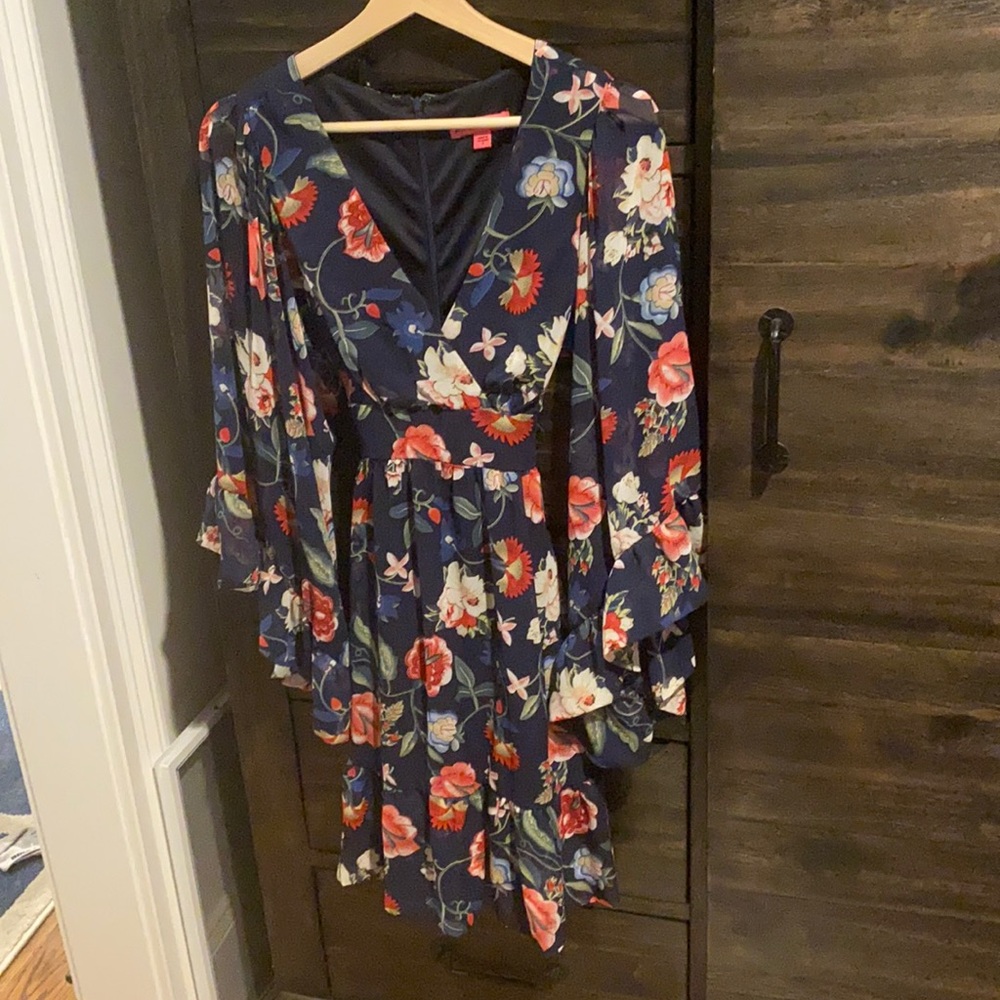 Betsy Johnson floral cocktail dress